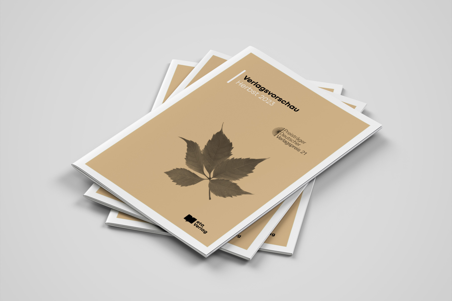 Halbjährlich erscheinende Verlagsvorschau des eta Verlags für den Buchhandel. Saisonales Blattmotiv auf beigefarbenem Grund. Broschürengestaltung mit minimalistisch-eleganter Anmutung.